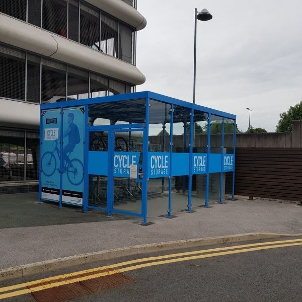 Fietsoverkapping Cycle Hub op maat voor Engels ziekenhuis